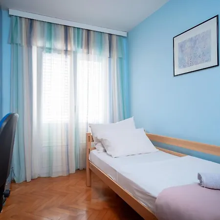 Spacious Apartmán