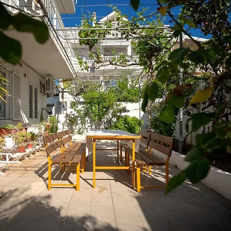 Апартаменты Spacious Хвар