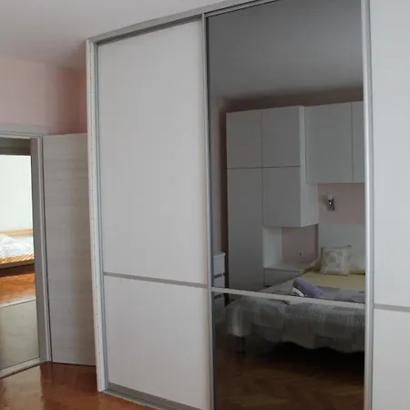 Апартаменты Spacious Хвар