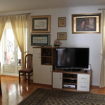 Apartment Spacious Hvar Town