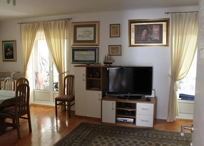 Apartment Spacious Hvar Town