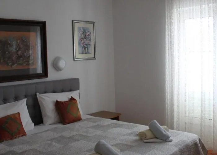 Spacious * Hvar Town