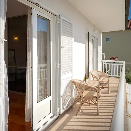 Spacious * חוואר