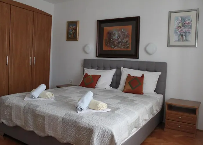 Spacious * Hvar Town